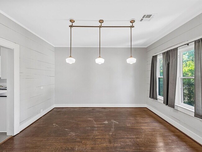 Building Photo - COMING SOON! Charming 1924 Corner-Lot Home with Original Character and Modern Comforts