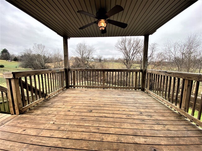 Building Photo - 4 Bedroom Pet Friendly Home For Rent Over ...
