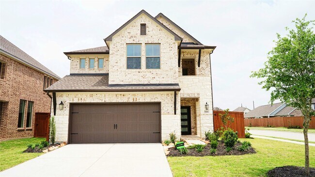 Primary Photo - 7102 Grassland Vis Ln