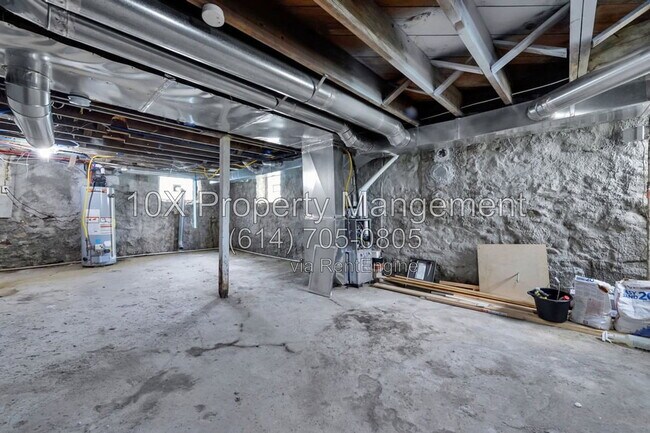 Building Photo - 1536 E Livingston Ave