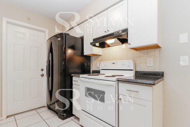 Building Photo - Coming HOME never felt so good!