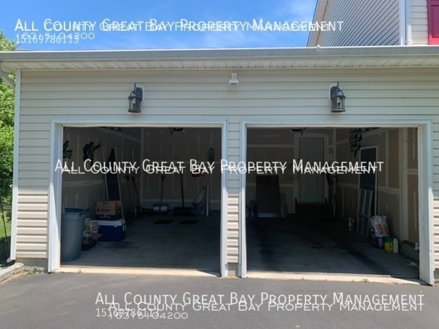 Building Photo - 115 Hedges Ave