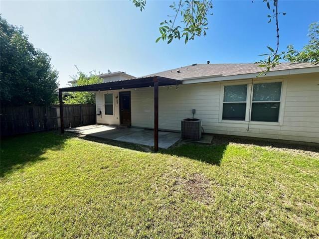 Building Photo - 2015 Gardenia Dr