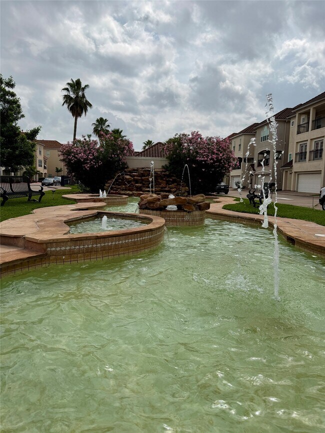 Building Photo - 7202 Harmony Cove