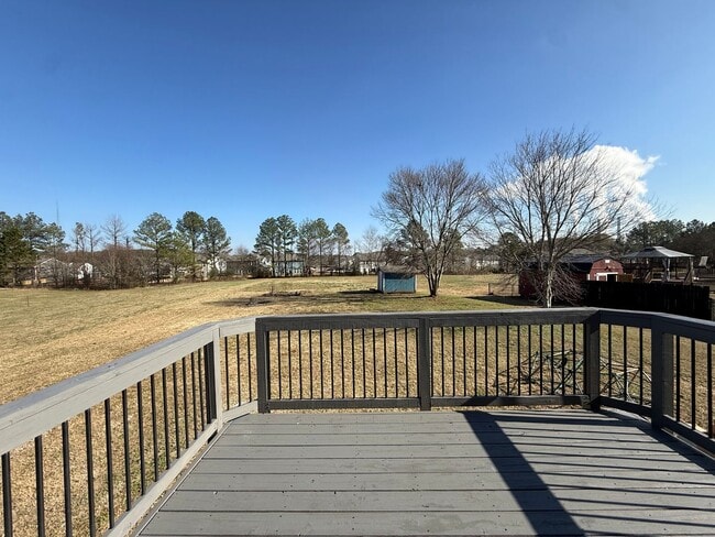 Building Photo - 4 Bedrooms, 3 Bathrooms with potential 5th Bedroom and Loft/Office in Euharlee!