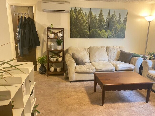 Building Photo - 1B/1B Pet Friendly Apartment South of BYU