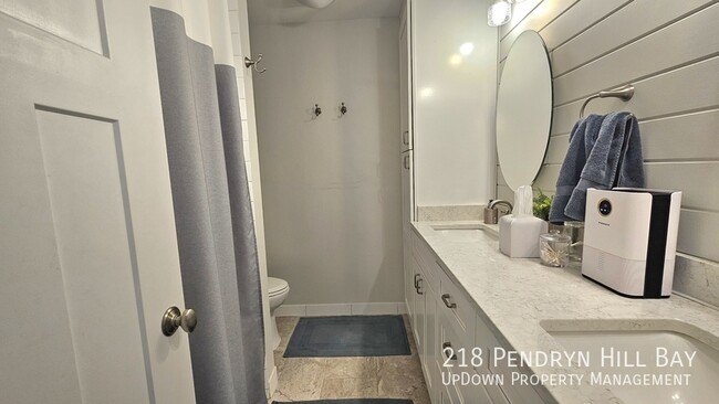 Building Photo - 218 Pendryn Hill Bay