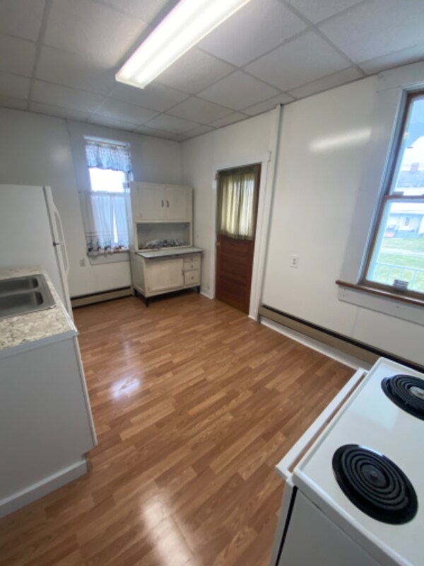 Building Photo - 205 Loucks Ave