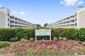 Building Photo - 6102 Seawall Blvd