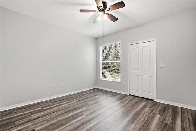 Building Photo - 5511 Legacy Crescent Pl