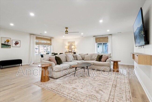 Building Photo - 630 Orangewood Dr