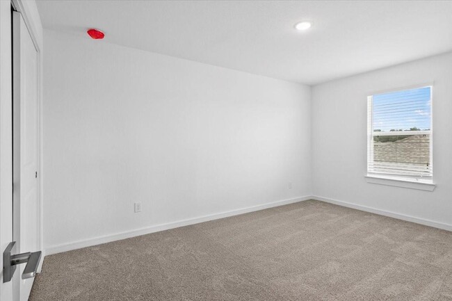 Building Photo - 107 Walnut Hl Ct
