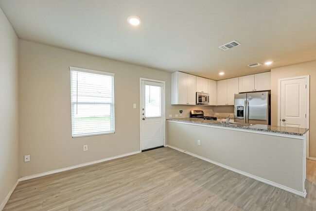Building Photo - 5606 Basilica Pl
