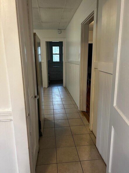 Building Photo - 56 Pinckney St