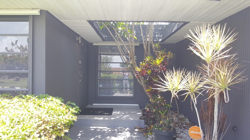 Building Photo - 7108 NW 66th St