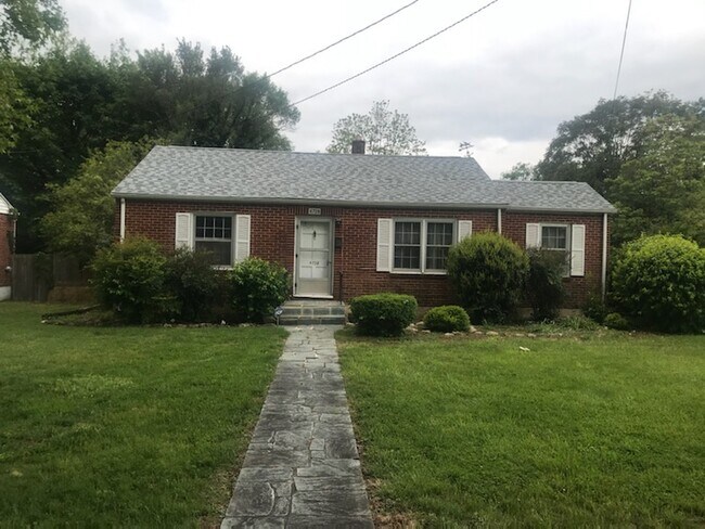 Primary Photo - 4728 Eden Dr NW