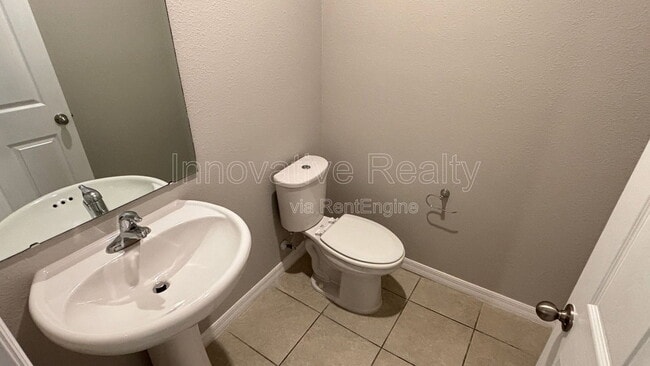 Building Photo - 1061 Desert Candle Dr