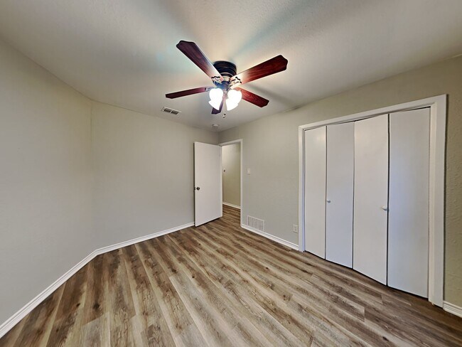 Building Photo - Newly Renovated Single Family Home | 3 BR/1.5BA | 2-Car Covered Parking | Covered Patio