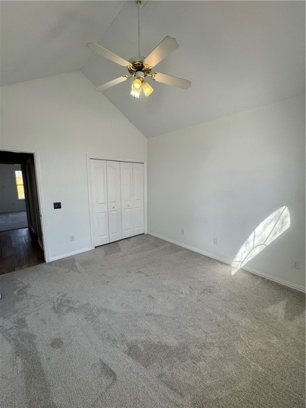 Building Photo - 314 Center Dr