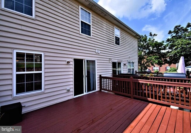 Building Photo - 1055 Balley Dr