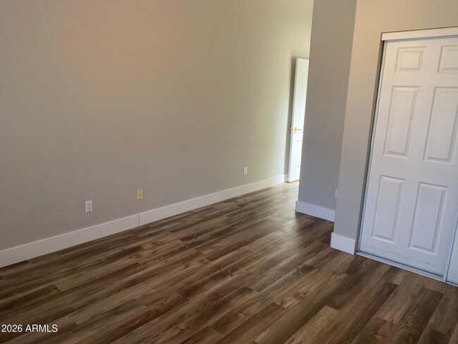 Building Photo - 1814 S Essex Cir