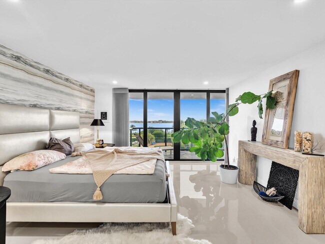 Building Photo - 3440 S Ocean Blvd