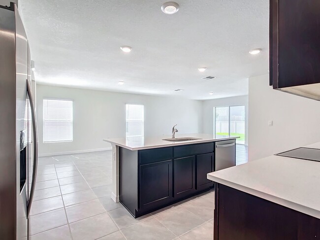 Building Photo - 8632 - Brand New (5 Bed / 3 Bath) Single F...