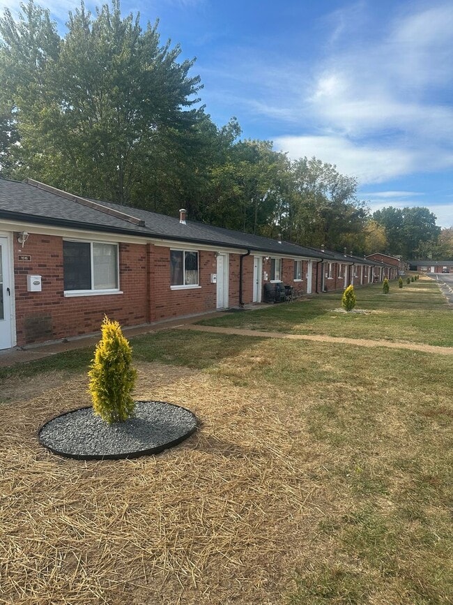 Building Photo - The Madison