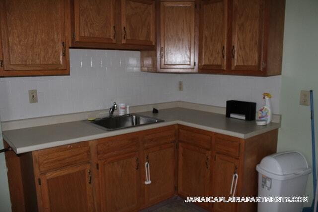 Building Photo - 36 Mozart St