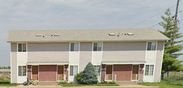 Building Photo - River Drive Townhomes