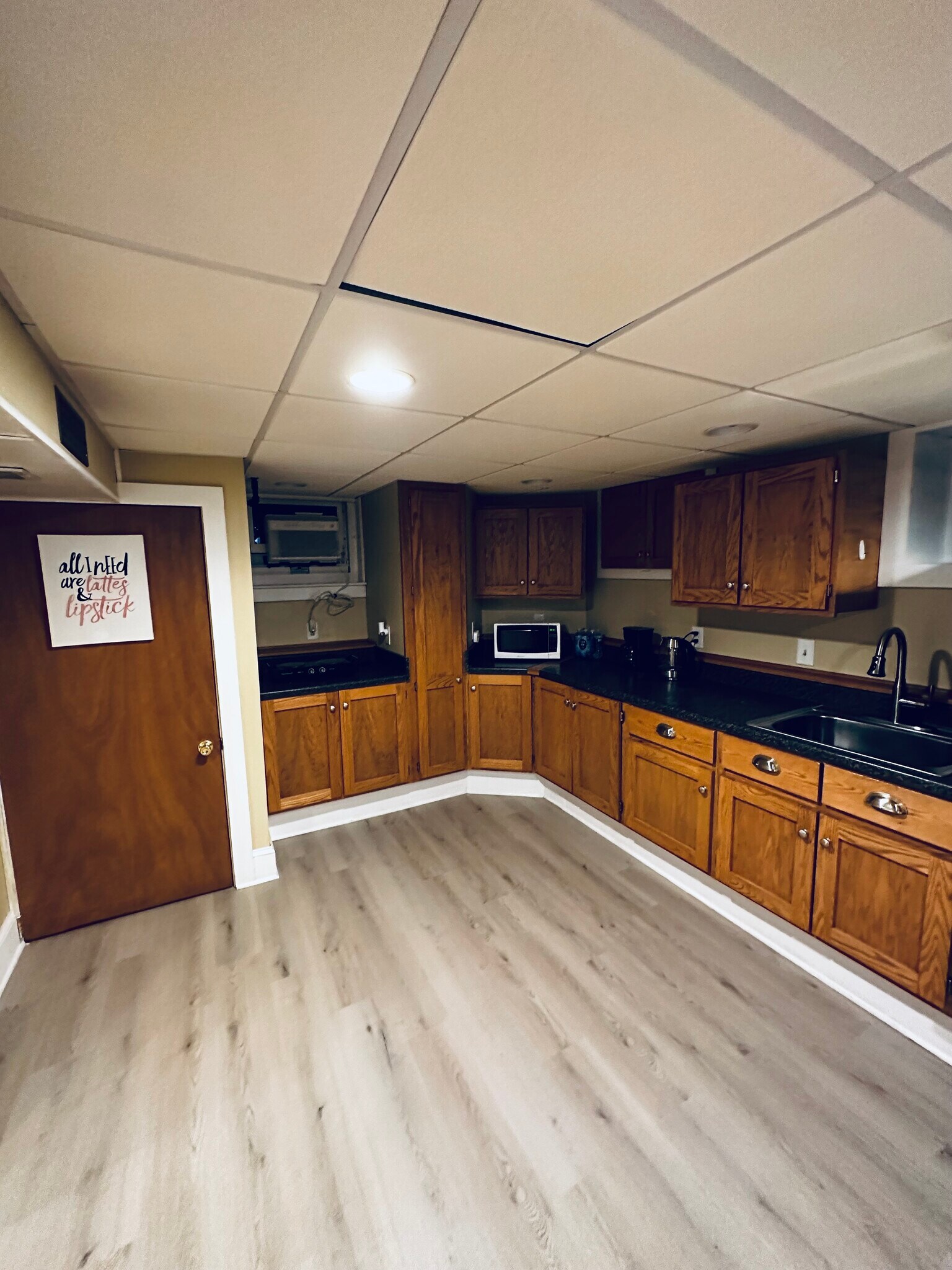 Kitchen - 39 Bartholdi Ave