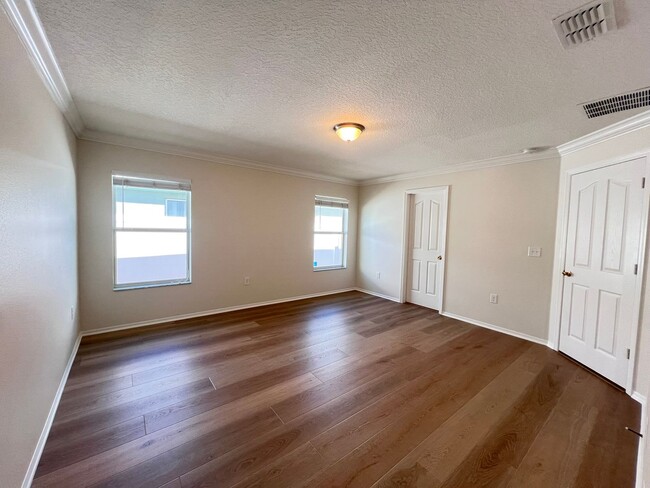 Building Photo - The perfect House for rent in Clermont!