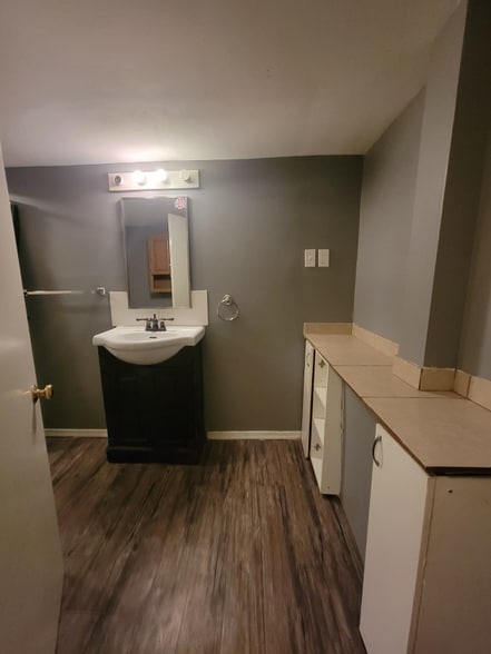 Building Photo - 55 Cotter Ave