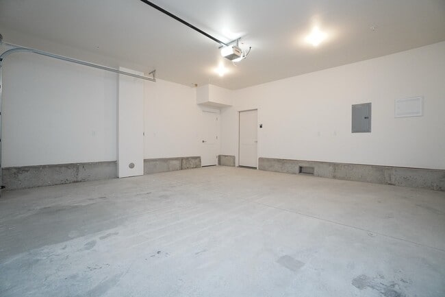 Building Photo - 4617 N Iota Ln