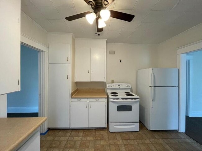 Building Photo - 224 State St