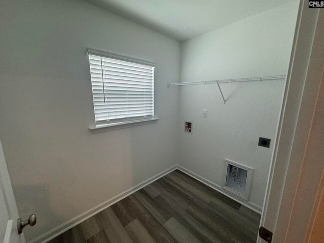 Building Photo - 127 Carr Ln