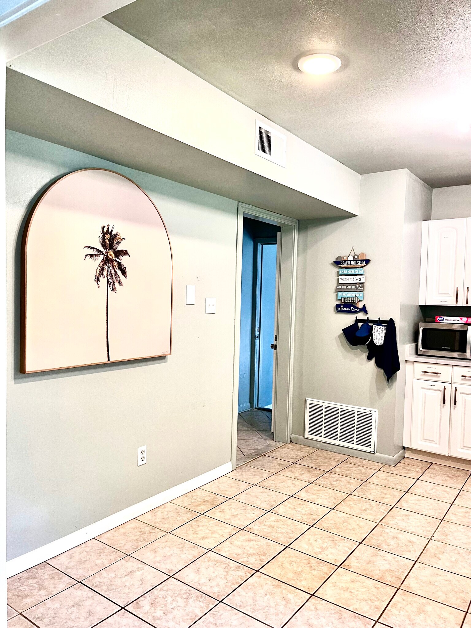 Building Photo - 2775 Bayview Way