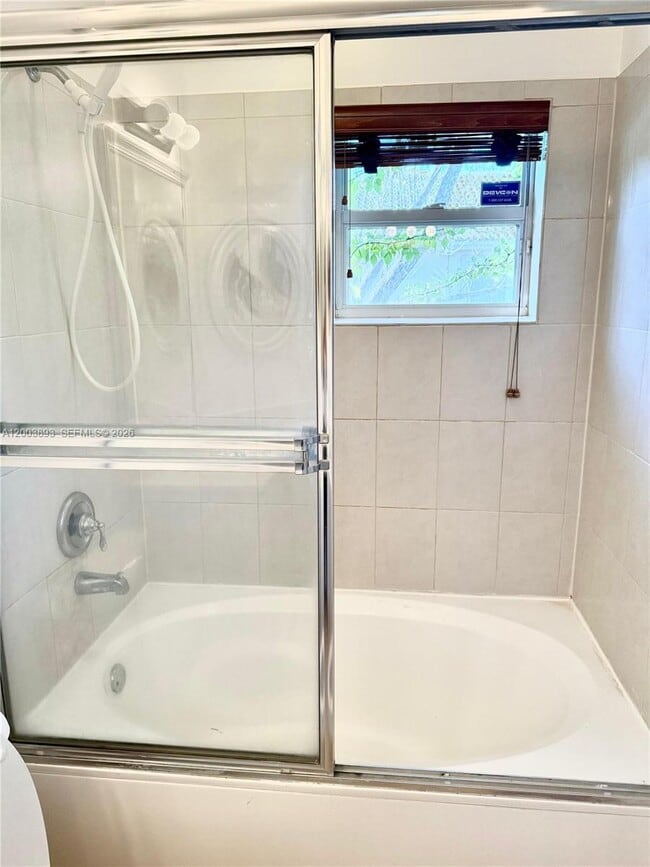 Building Photo - 2206 NW 170th Ave