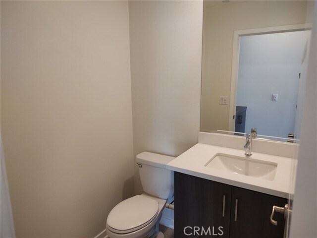 Building Photo - 202 Paramount