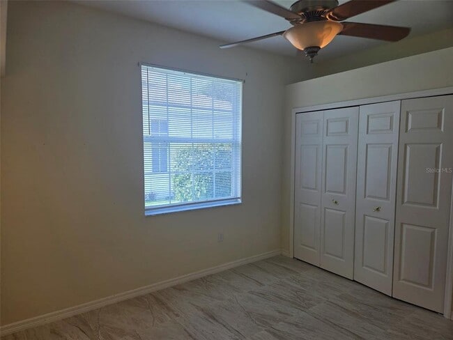 Building Photo - 5282 Far Oak Cir