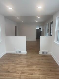 Building Photo - 19371 Shadyside St