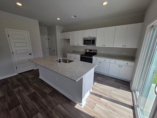 Building Photo - 730 Little Gull Wy