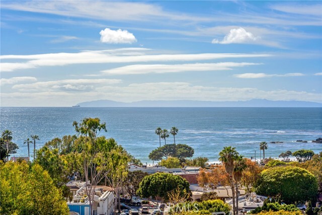 Building Photo - 400 Loma Terrace