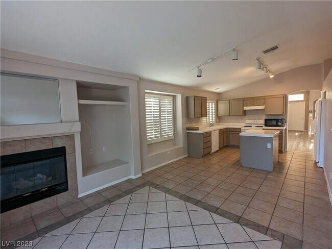 Building Photo - 10500 White Heath Ct