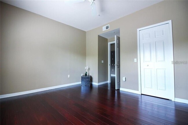 Building Photo - 6029 Westgate Dr