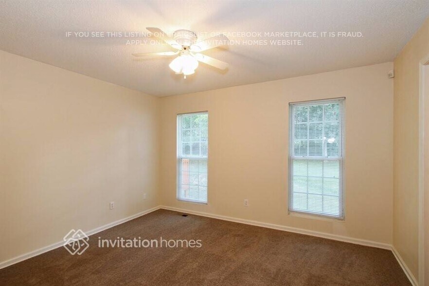 Building Photo - 131 Wayne Ave