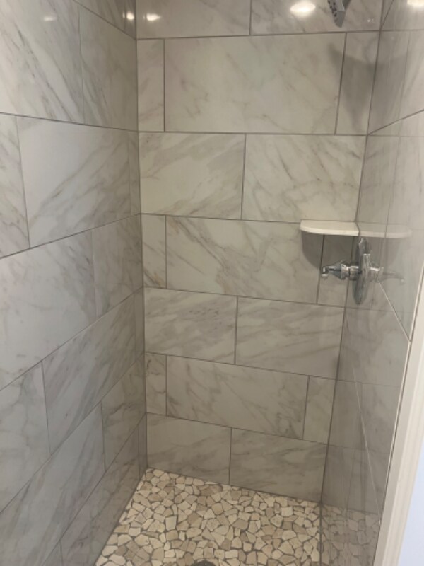 Building Photo - 8280 W Madison St