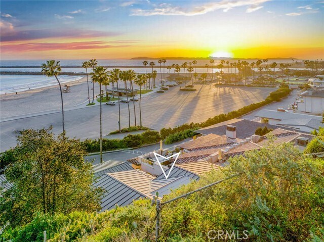 Building Photo - 3130 Breakers Dr