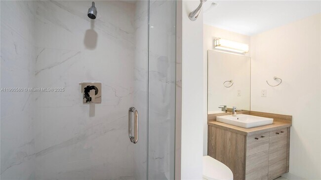Building Photo - 400 Sunny Isles Blvd