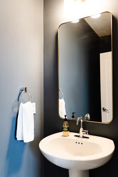 Building Photo - 1326 Colere Pl